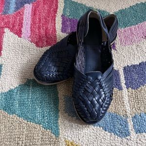 Sols Huaraches, beautiful! Size 9